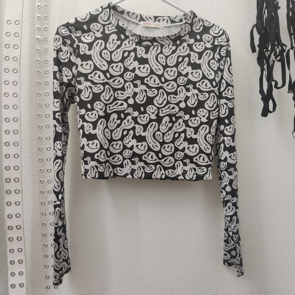 Morphy Smiley Face Top